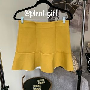 Mini peplum skirt - Mustard size M